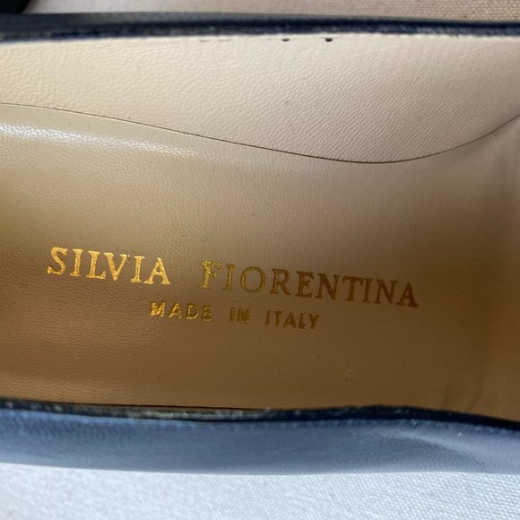 Silva Fiorentina Vintage Navy Blue Almond Toe Pumps, Size 7 - Picture 3 of 7